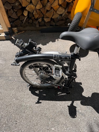 Brompton folding bike - folding,